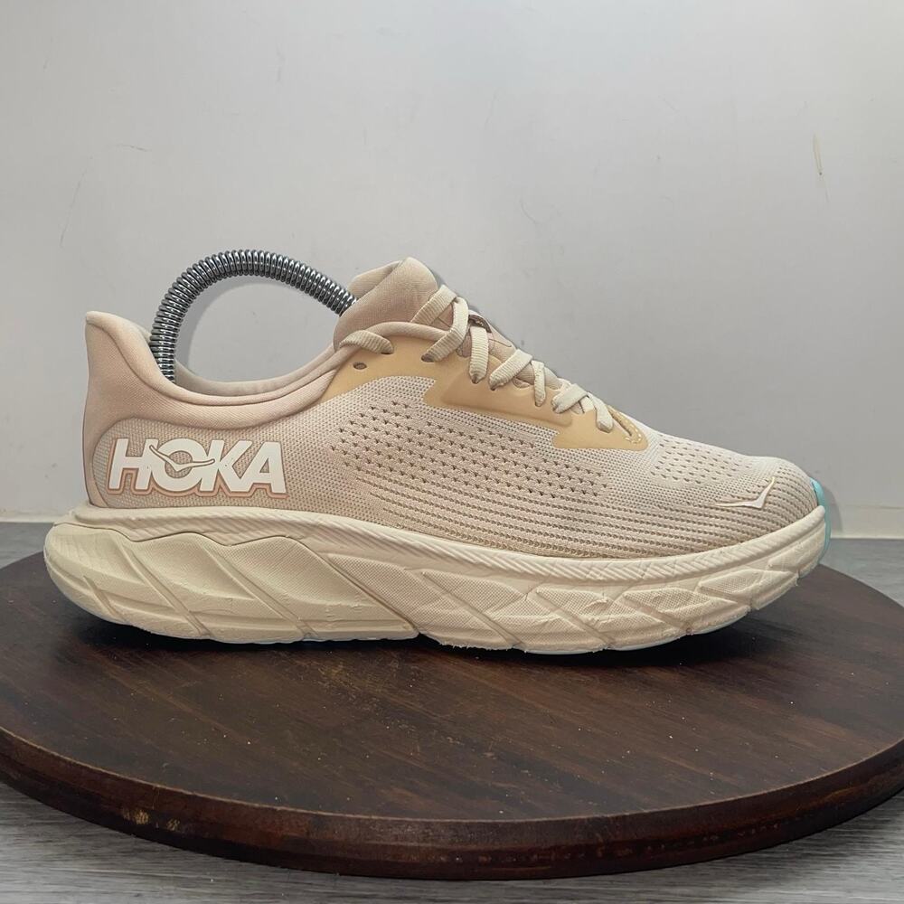 Hoka One One Arahi 7 Womens 8 D Shoes Athletic Running Vanilla Cream Sneakers